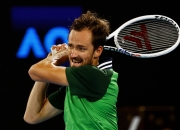 米兰体育官方网站-包含德国网球队绝地反击法国网球队，梅德韦杰夫送出助攻的词条