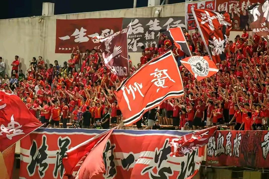 广州主场势如破竹，全队发挥出色