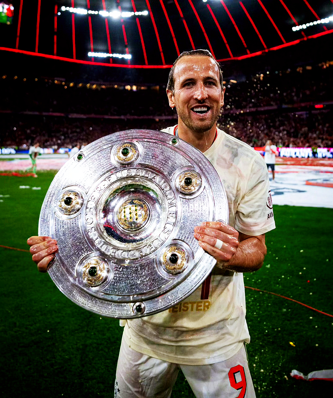 利物浦晋级半决赛，凯恩传射建功