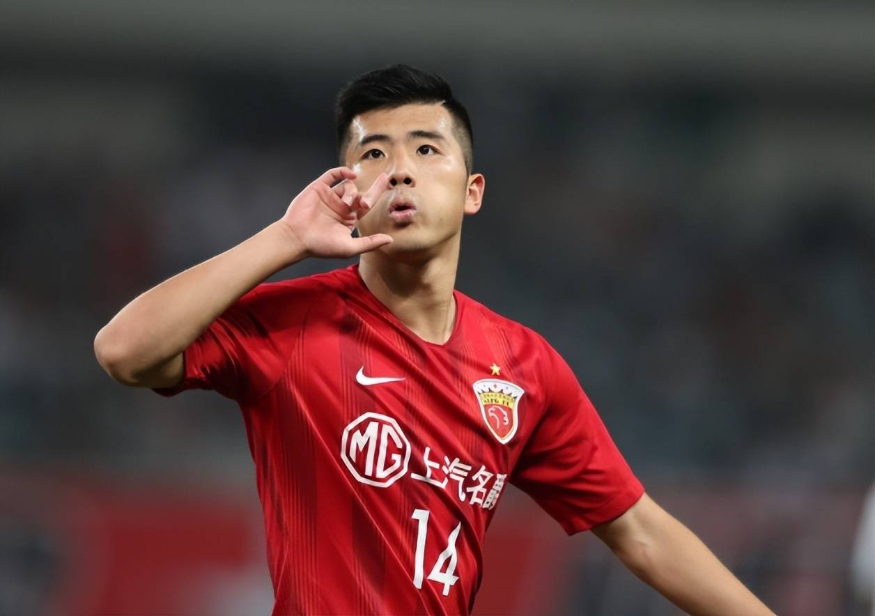 鲁能踢出防反漂亮球，斩获关键进球的简单介绍