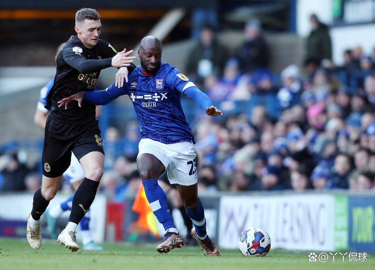 纽卡斯尔遭遇惨败，保级之路艰难