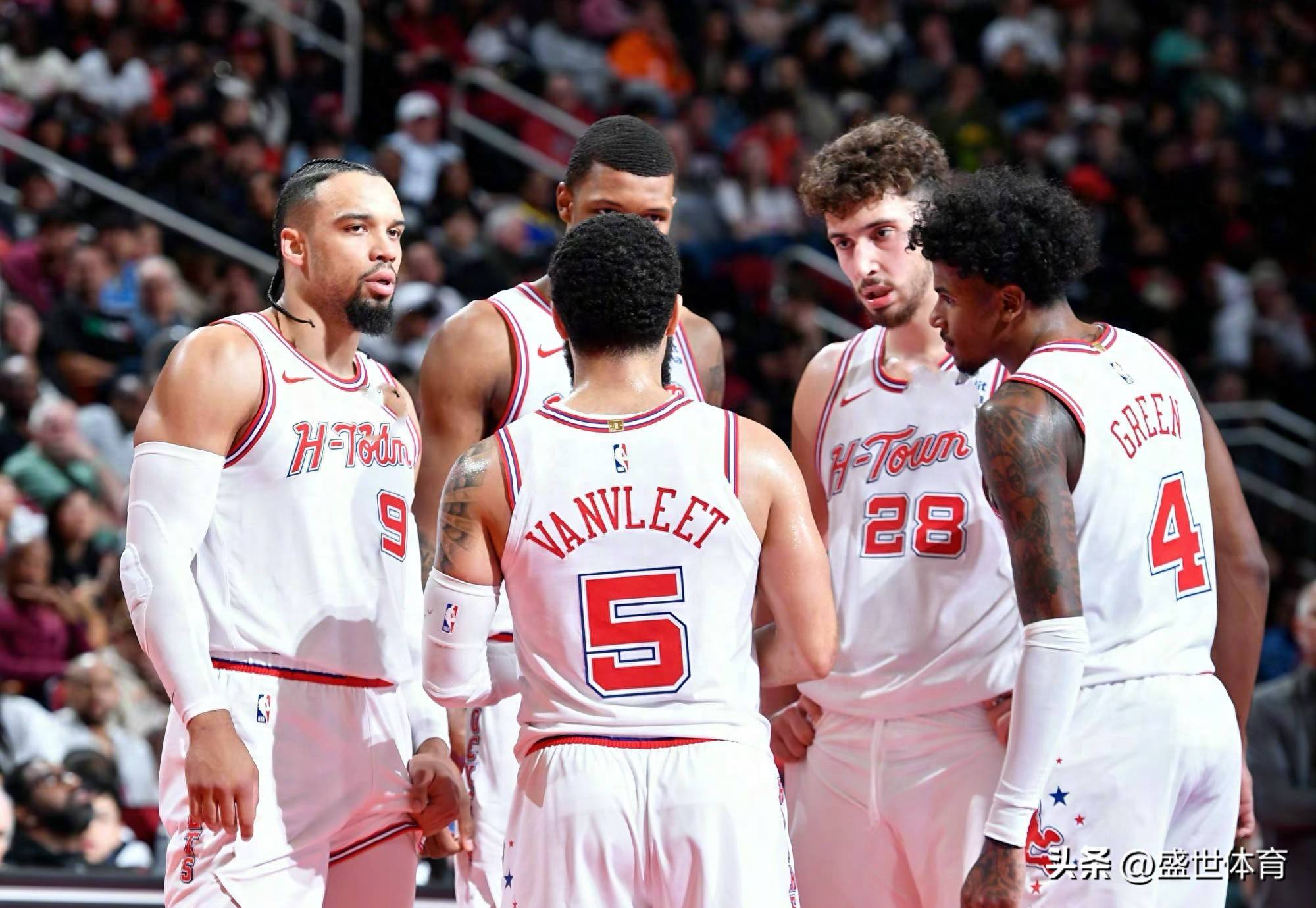 火箭大胜硬朗防守完美封堵对手