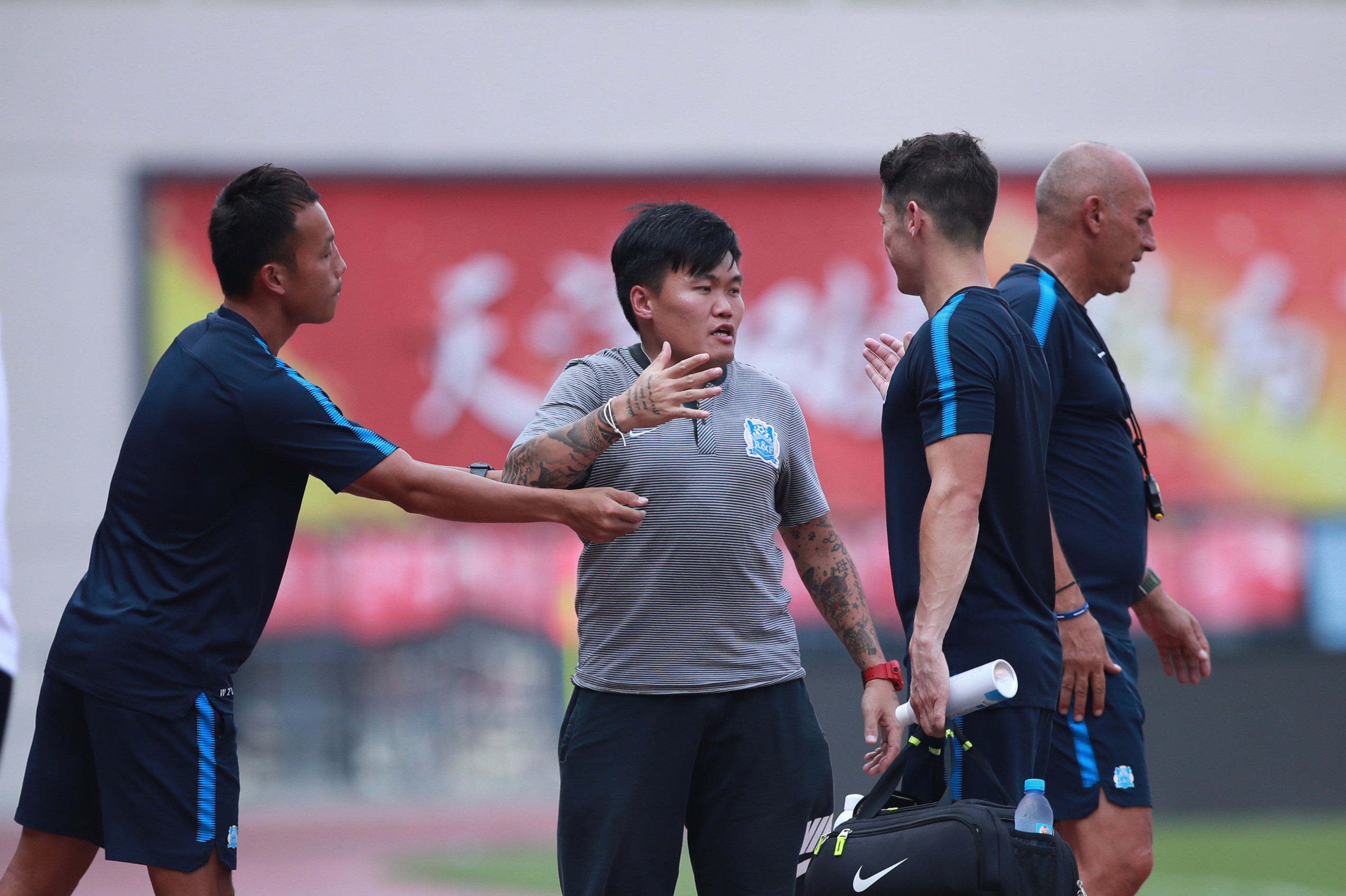 多特蒙德青训生力挽狂澜赛季开门红的简单介绍