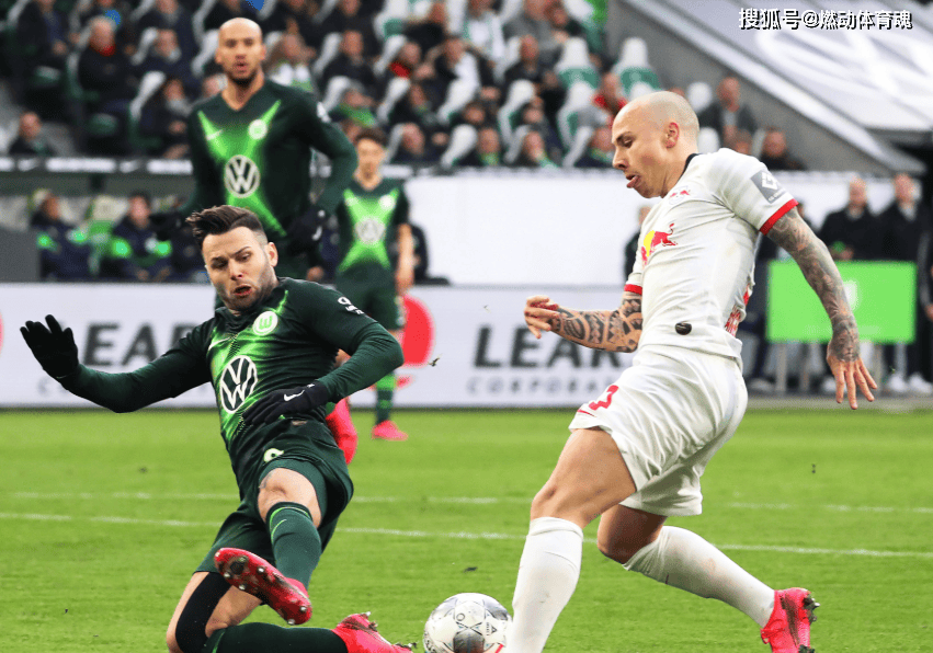 包含沃尔夫斯堡队获胜，继续保持不败战绩的词条