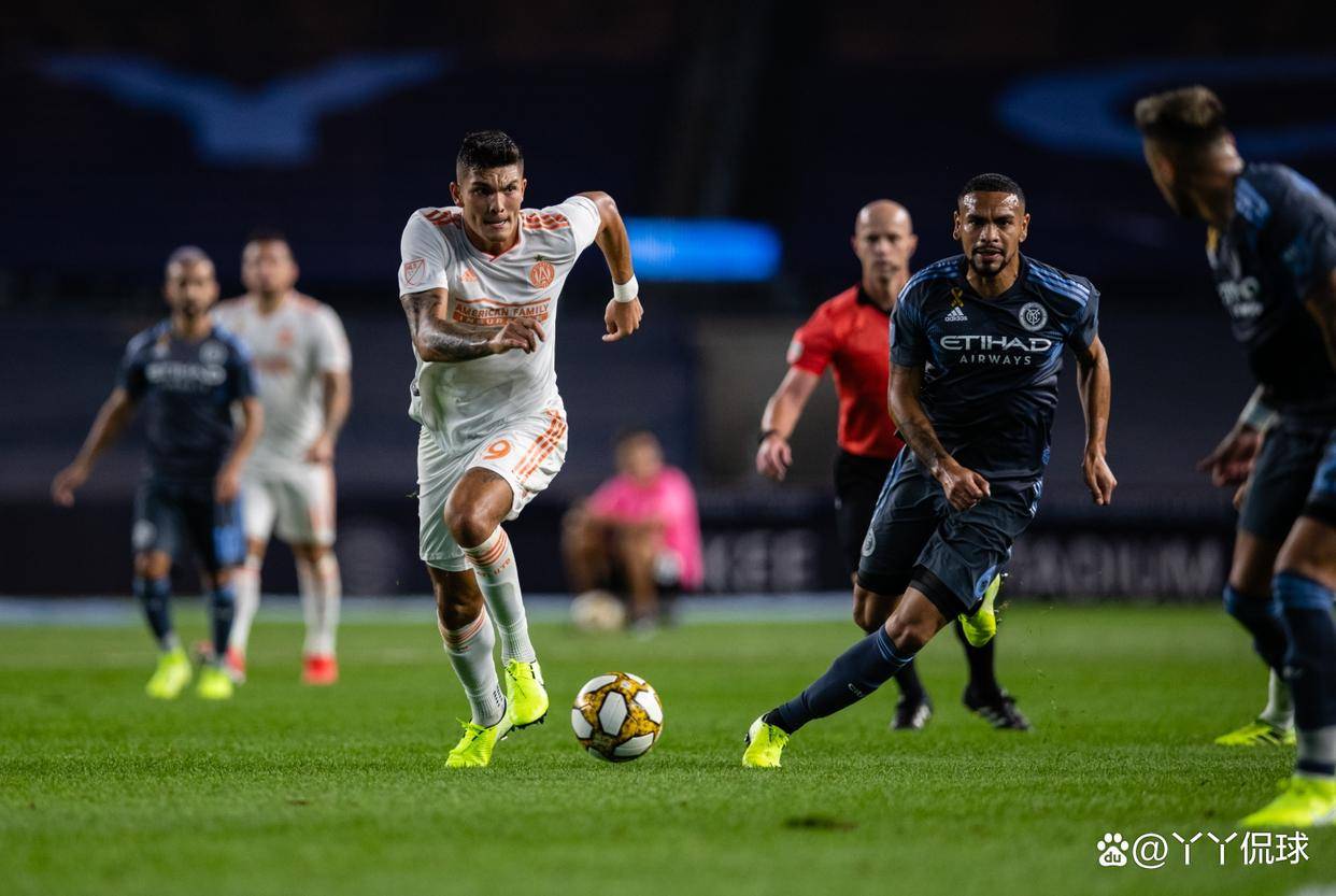 包含亚特兰大联客场大胜，实力碾压对手的词条