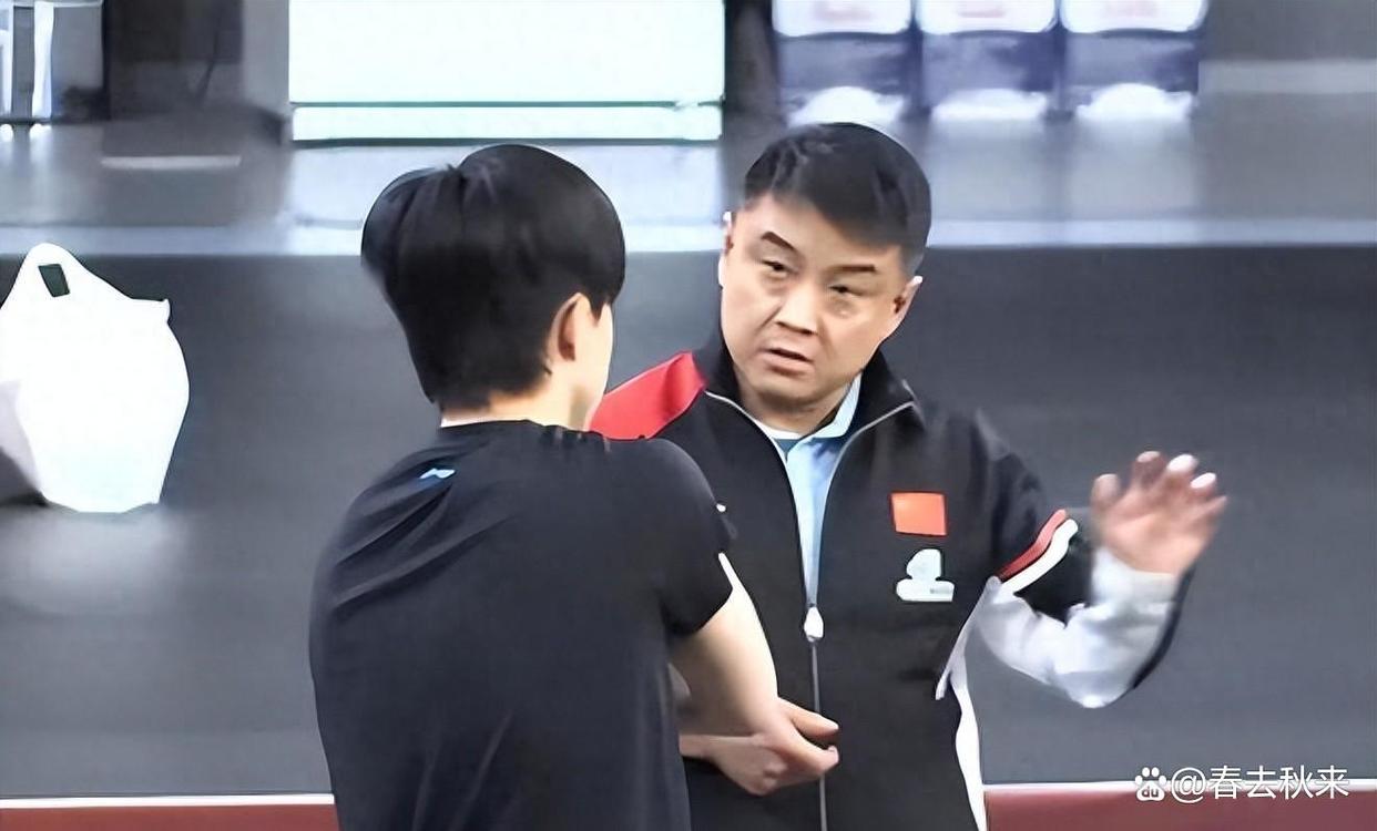 中国乒乓球队绝地反击奥地利乒乓球队，王皓制霸全场