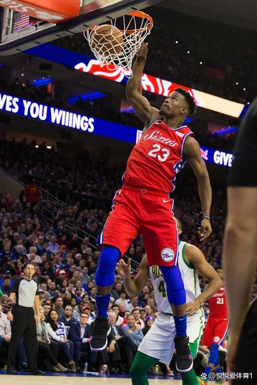 雄鹿击败活塞，继续领先东部