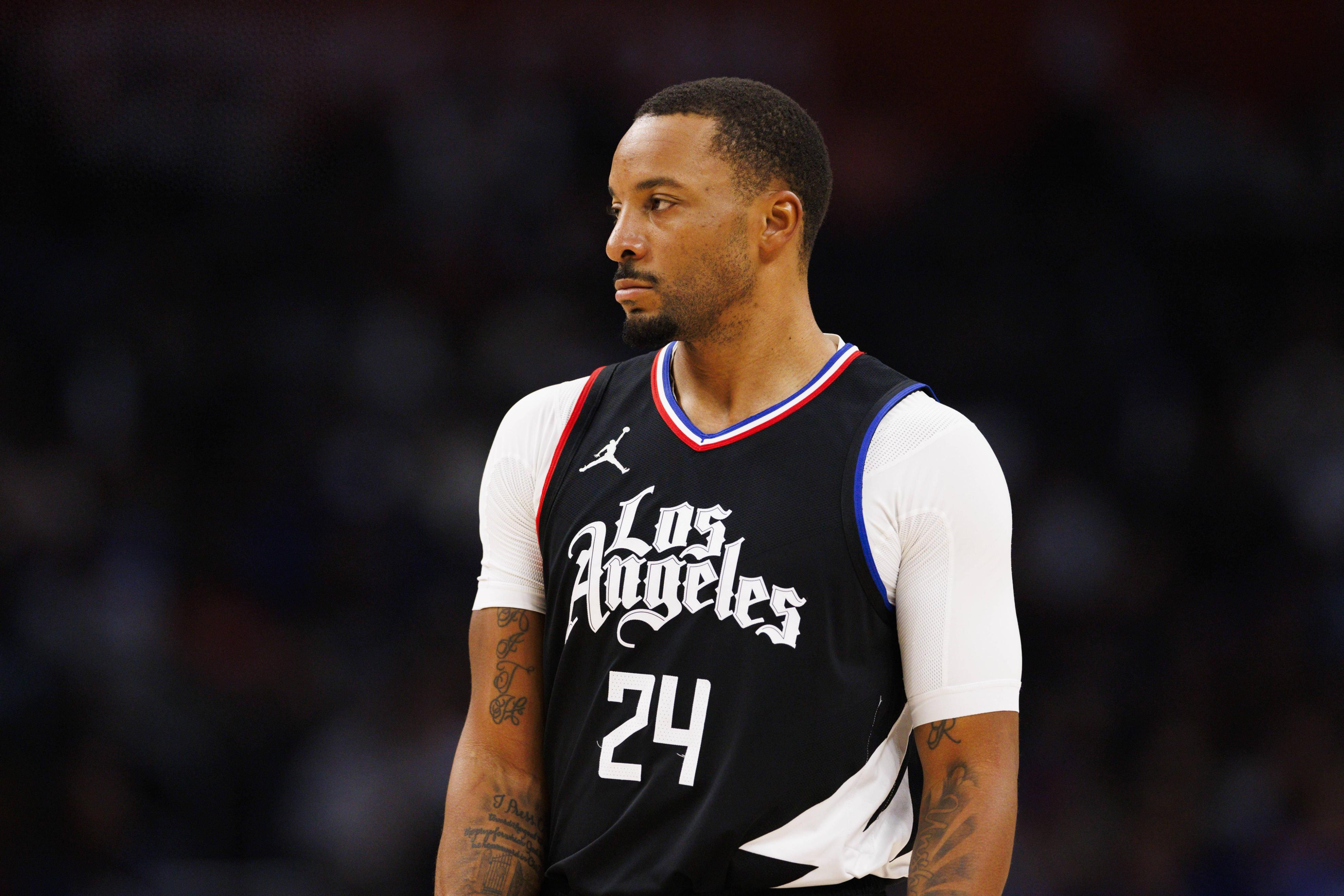 快船惜败鹈鹕，失去榜首位置