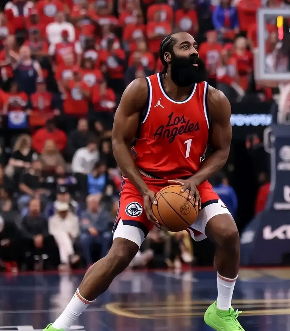 快船主场击败篮网，保持西区第四位