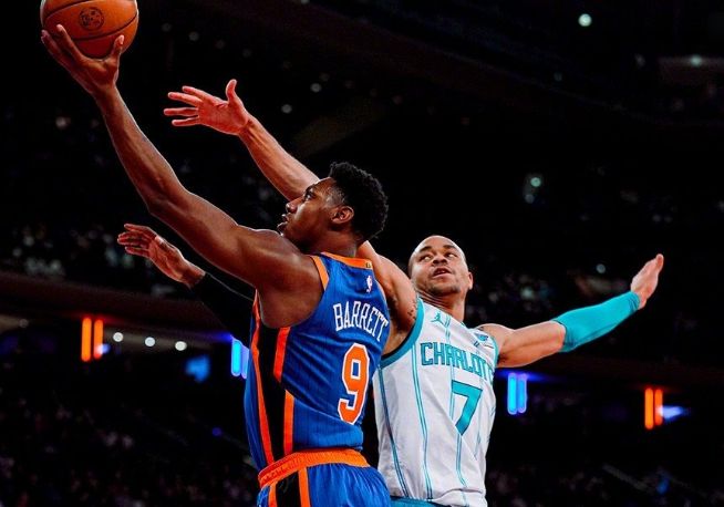 包含尼克斯大胜黄蜂，继续保持不败的词条