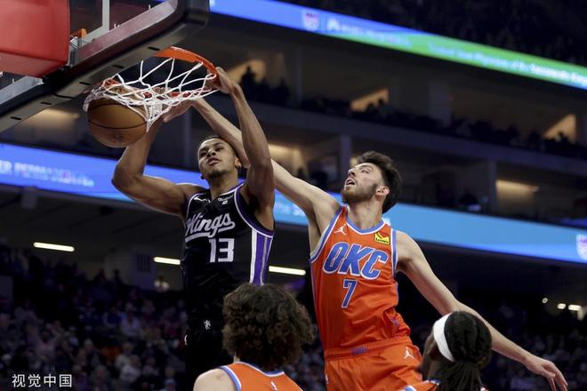 关于快船险胜湖人，福克斯刷新纪录的信息